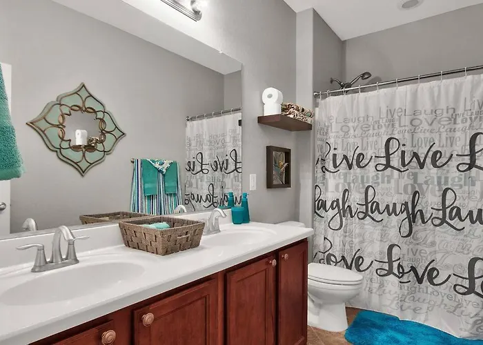 Holiday home Stylish & Modern Near Downtown Gilbert! *